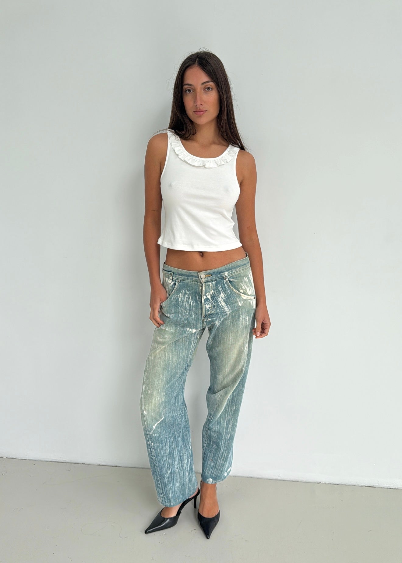 Frill collar tank