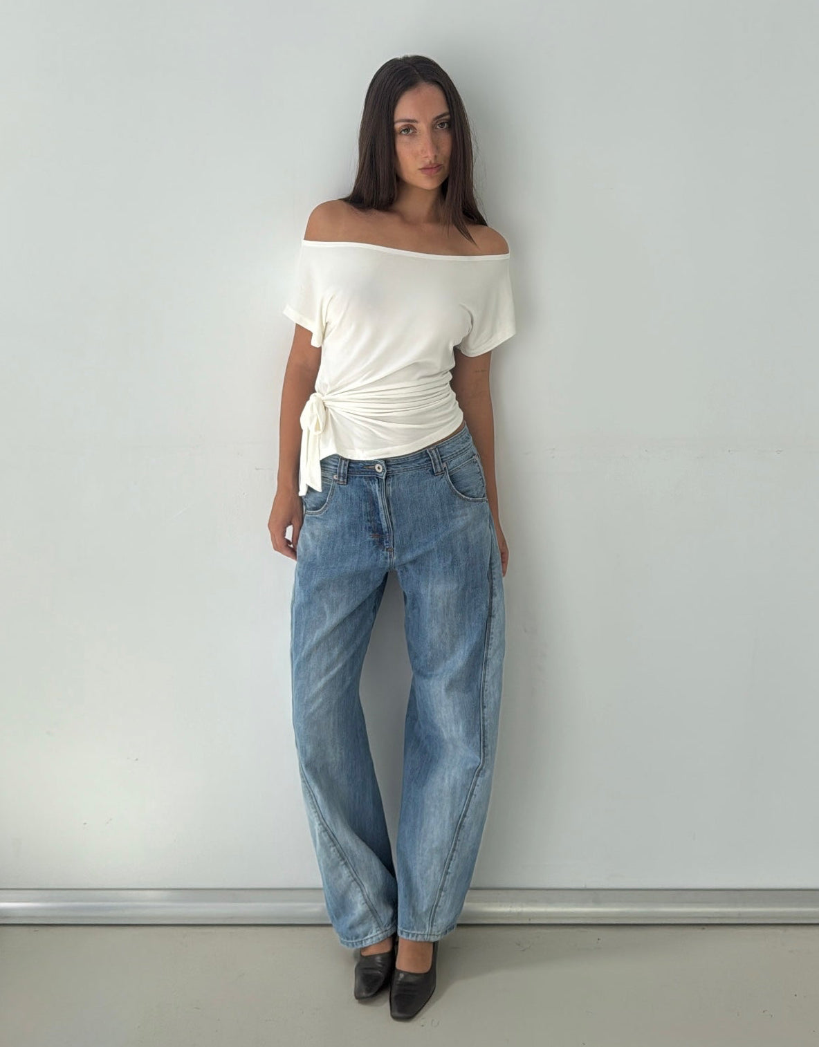 Martine Off Shoulder top - white