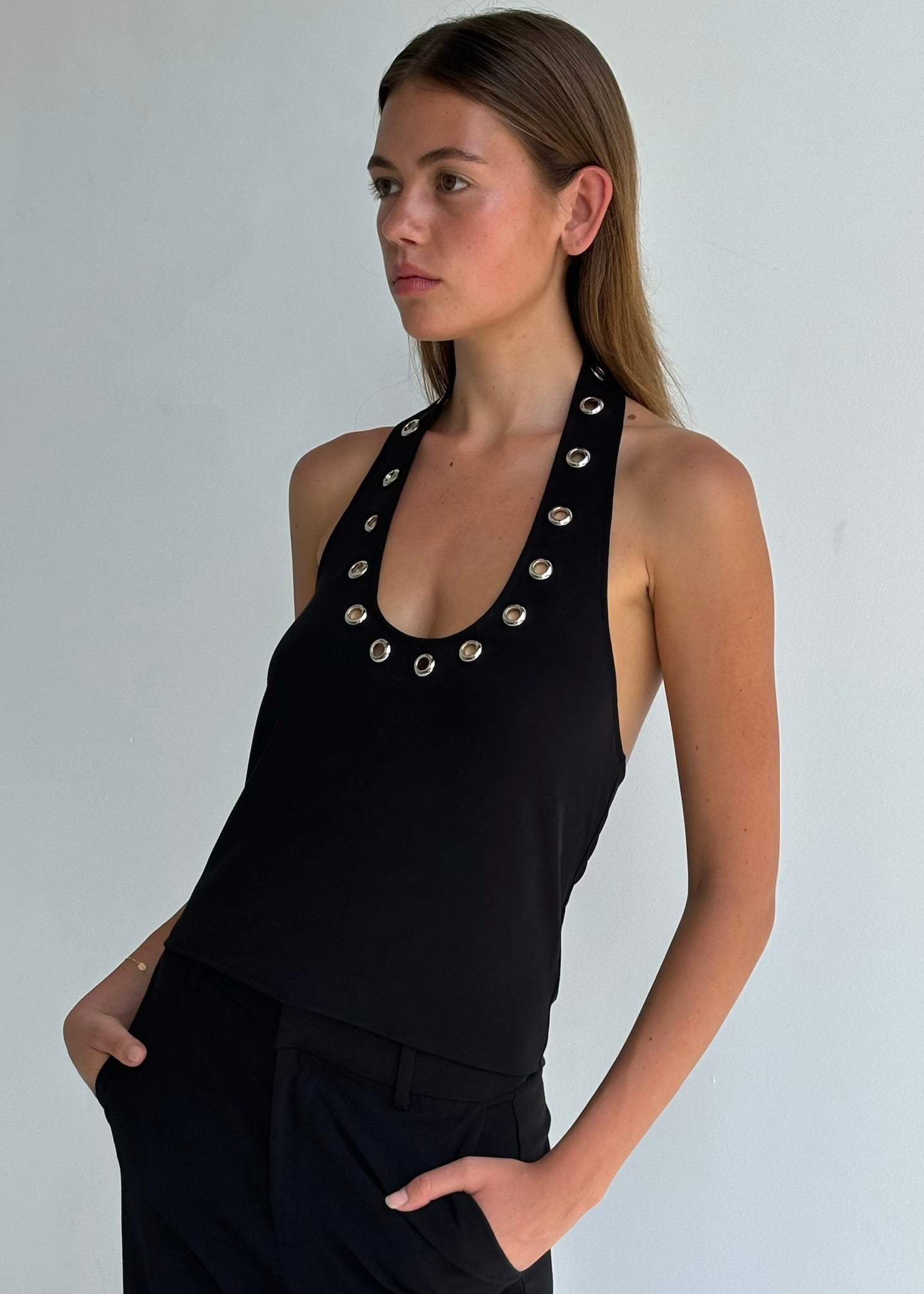 Gigi Eyelet Halter - black
