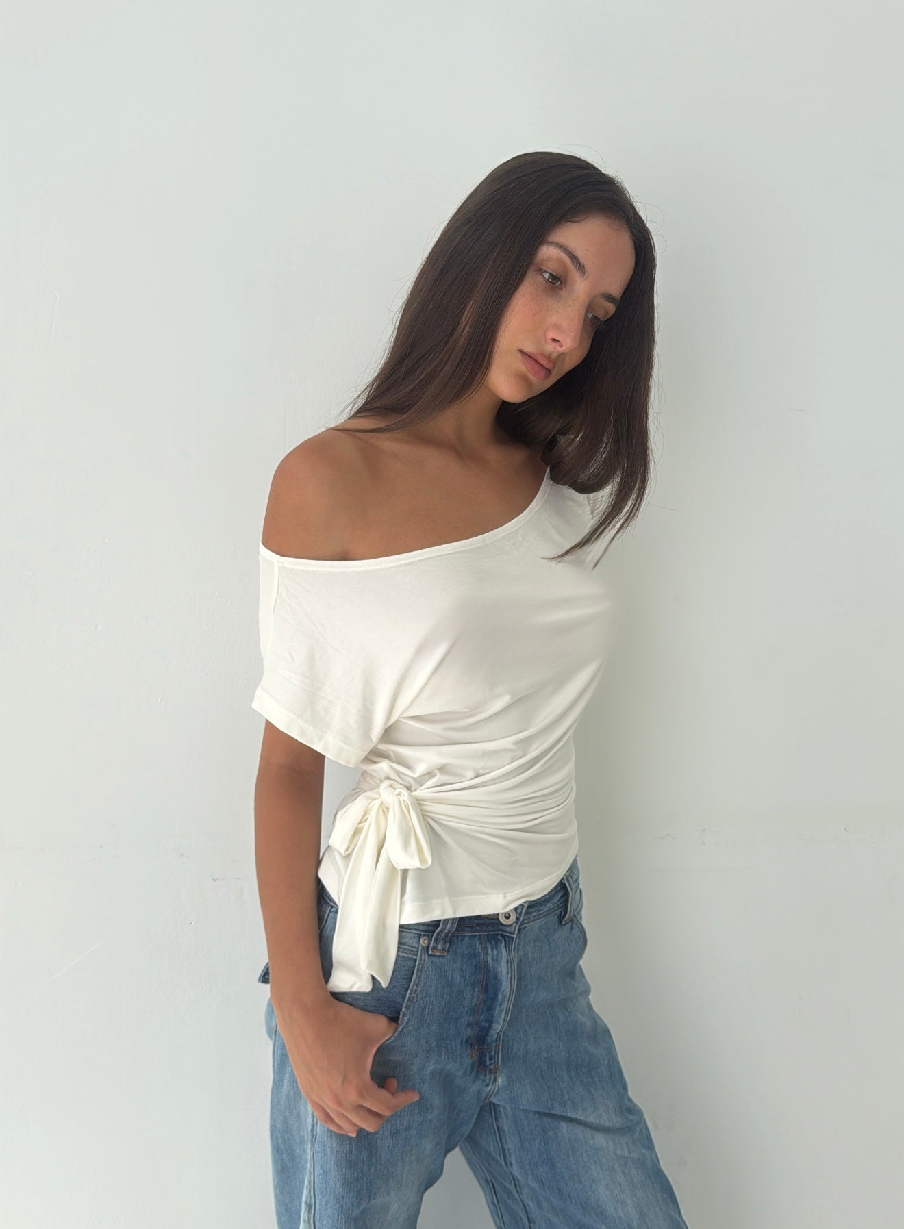 Martine Off Shoulder top - white
