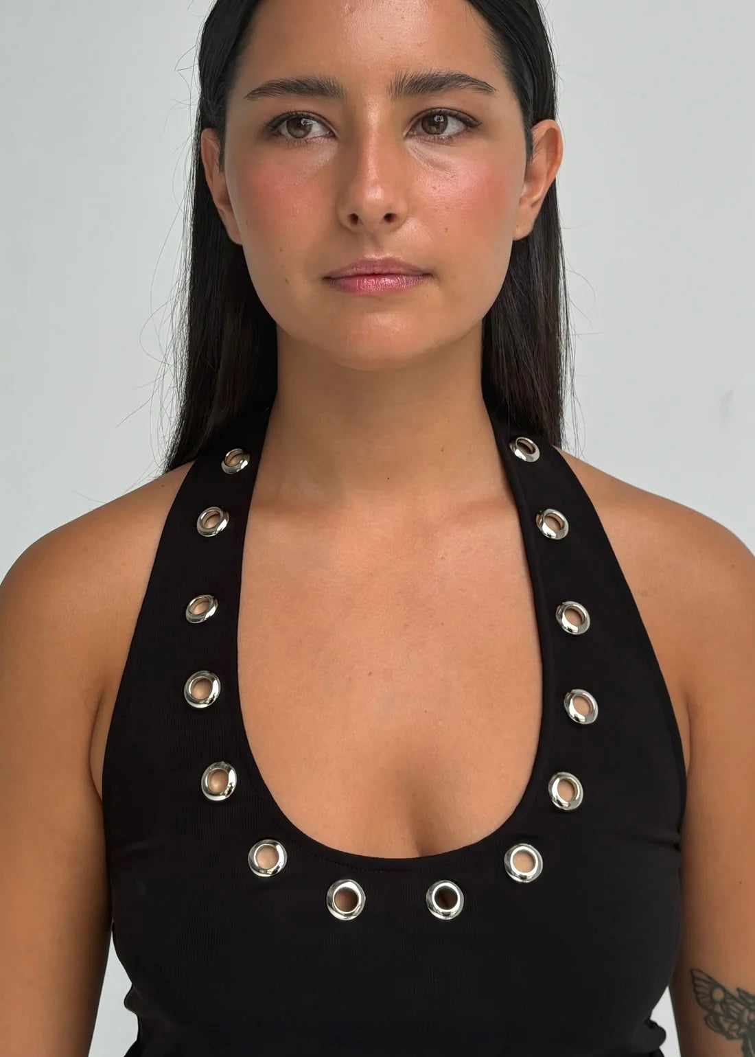 Gigi Eyelet Halter - black