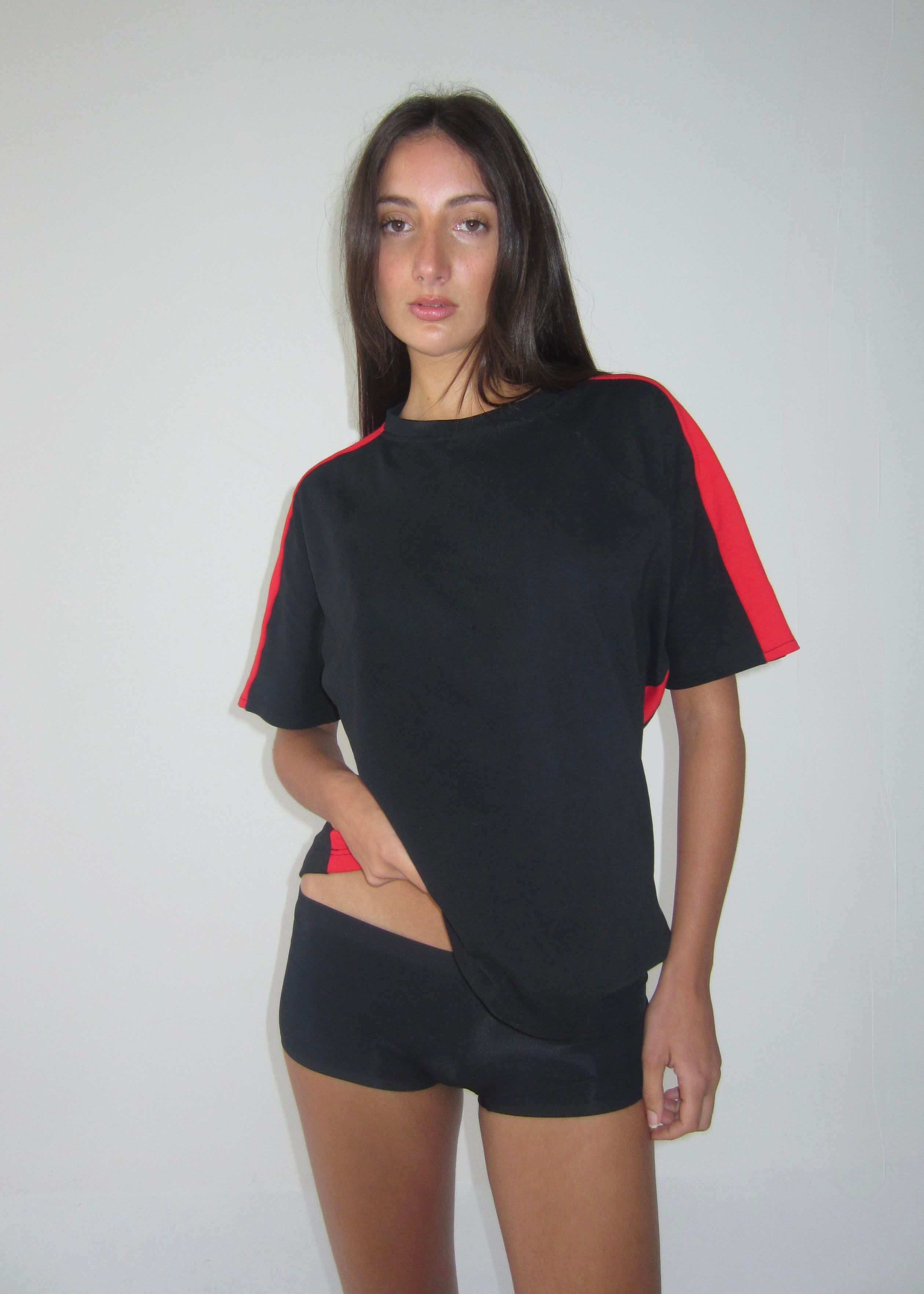 Bobbie Panel Tee - red & black